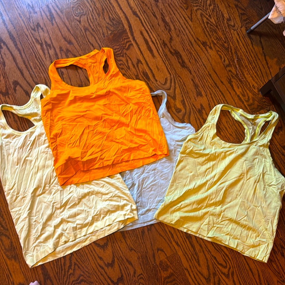 Pack of 4 lululemon racerback tanks size 12
